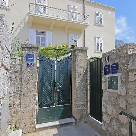 Apartment Vicina Summer *