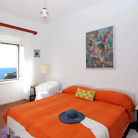 Apartment Vicina Summer